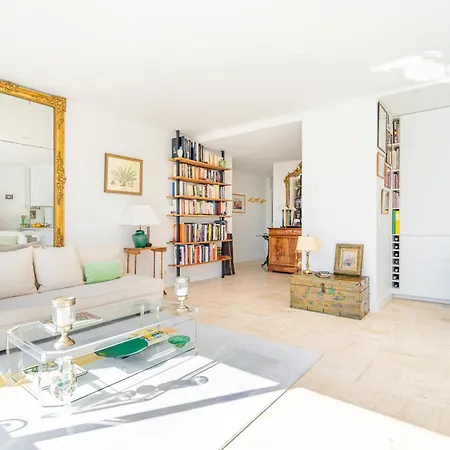 Apartment Lovely With View